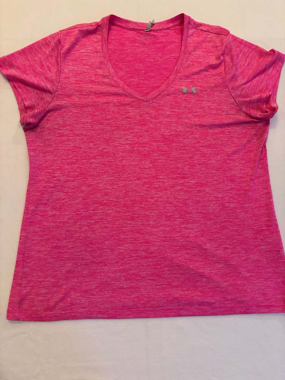 Under Armour Women's Tech Twist V-Neck Short Sleeve Tee Pink XL